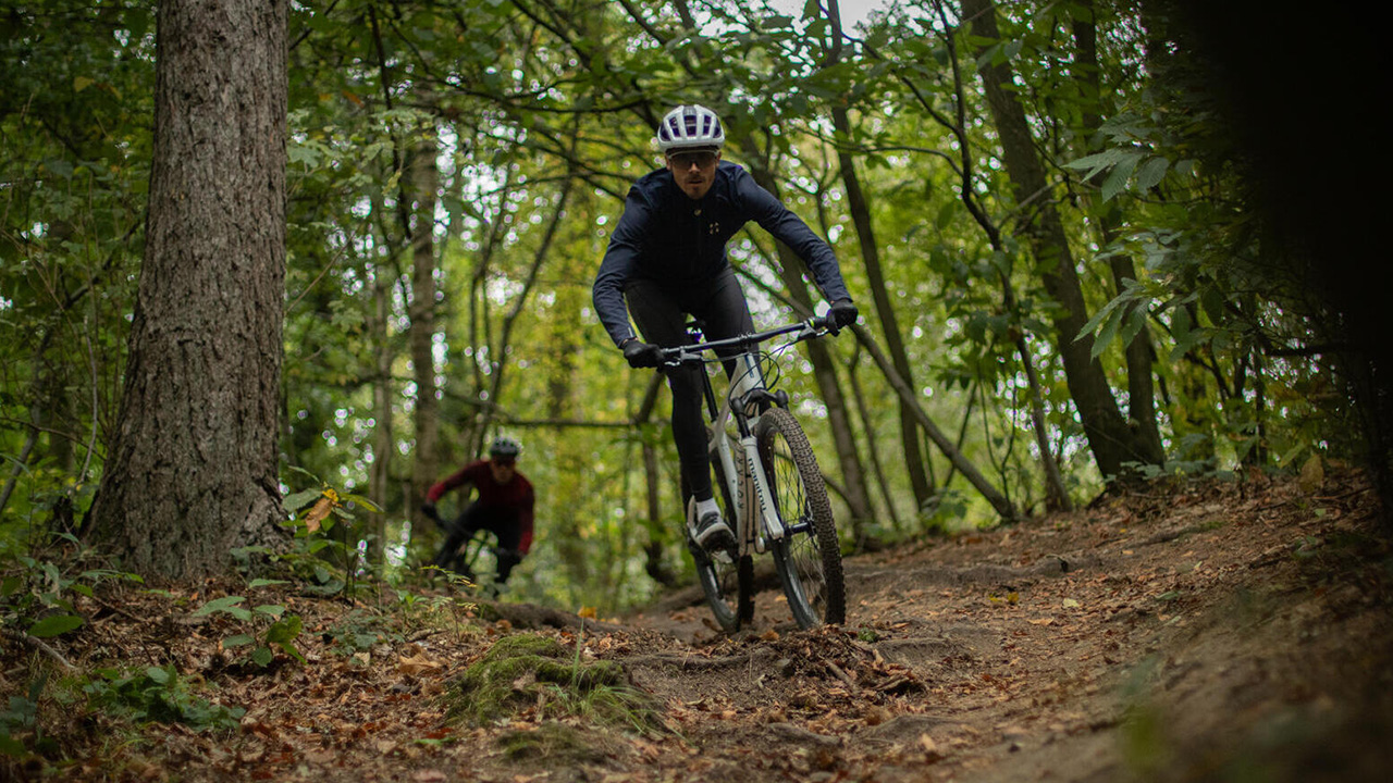 stub(fr): #en#Rockrider XC Race MIPS : le nouveau casque VTT de Decathlon est léger, aéré et sécurisant#en#