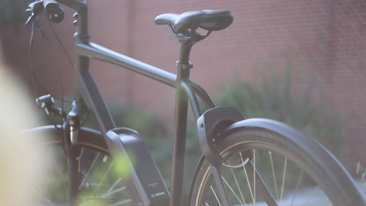 stub(fr): #en#Cet antivol de cadre intelligent pour vélo intègre un GPS#en#