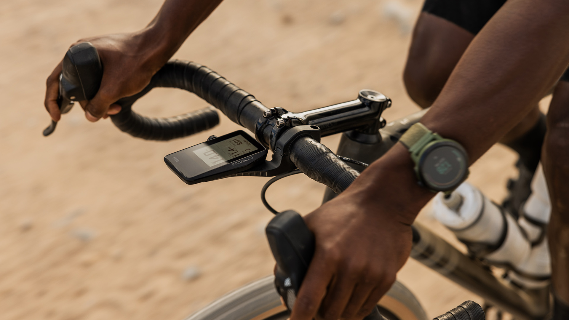 stub(fr): #en#Coros Dura : le compteur GPS solaire à grosse autonomie basé sur Google Maps#en#